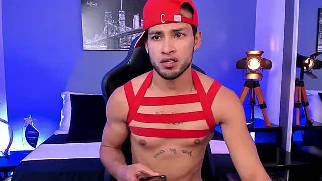 Snapshot of Max_Conor1 chatting on 09/21/25, 12:07 Max Conor1 online show from 09/21/25, 12:07