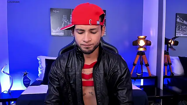 Snapshot of Max_Conor1 chatting on 09/25/25, 11:25 Max Conor1 online show from 09/25/25, 11:25