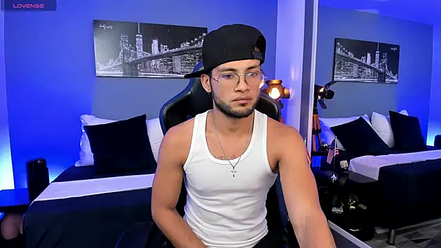 Max Conor1 online show from 04/27/26, 06:00