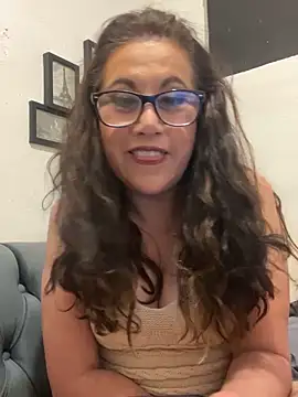 MirandaLatinaLovely online show from 12/04/25, 04:44