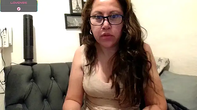 MirandaLatinaLovely online show from 03/08/26, 05:39