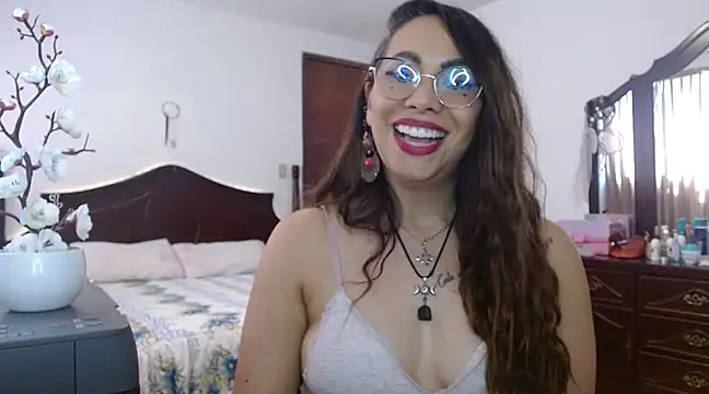 AloLovely  online show from 03/18/25, 07:31