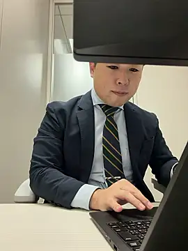 Snapshot of Nobu_469 chatting on 11/17/25, 09:37 Nobu 469 online show from 11/17/25, 09:37