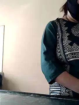 Snapshot of neha-cpl69 chatting on 01/29/25, 10:37 neha-cpl69 online show from 01/29/25, 10:37