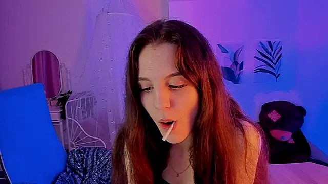 MilaStoyne online show from 03/04/25, 12:33