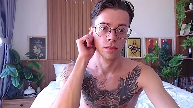 William Henry  online show from 02/21/26, 06:25