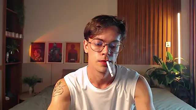 William Henry  online show from 04/09/26, 01:05