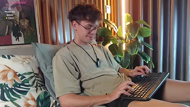 William Henry  online show from 05/23/26, 01:37