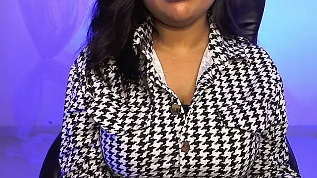 Snapshot of Kannu- chatting on 02/18/25, 05:20 Kannu- online show from 02/18/25, 05:20