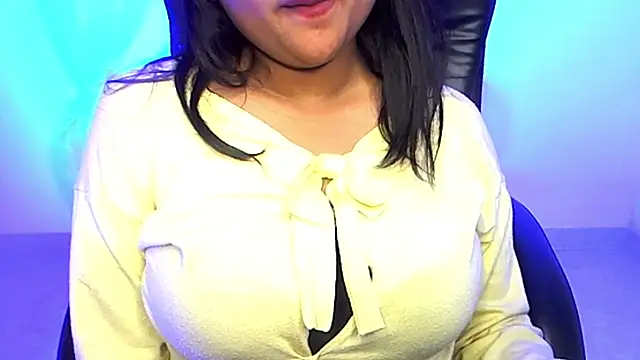 Snapshot of Kannu- chatting on 02/21/25, 09:24 Kannu- online show from 02/21/25, 09:24