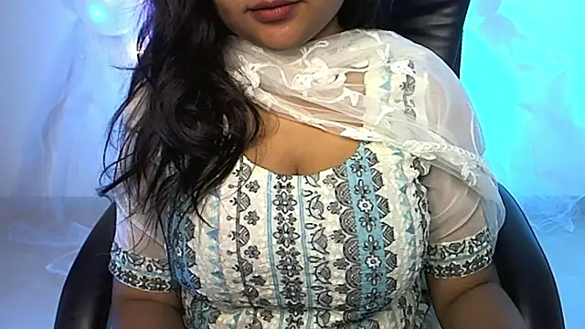 Snapshot of Kannu- chatting on 02/26/25, 05:53 Kannu- online show from 02/26/25, 05:53