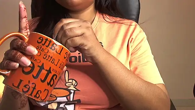 Snapshot of Kannu- chatting on 10/11/25, 04:55 Kannu- online show from 10/11/25, 04:55