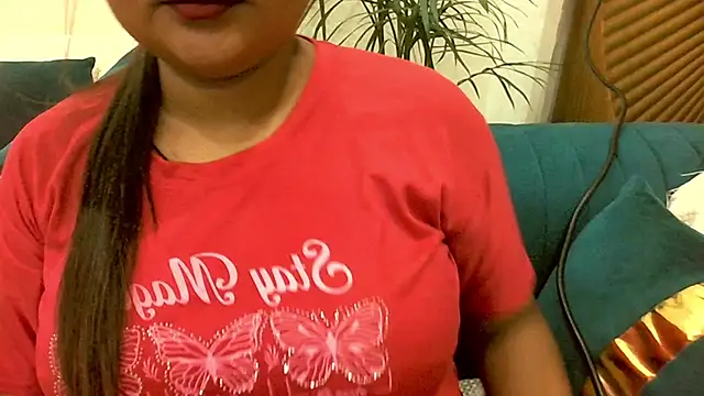 Snapshot of Kannu- chatting on 05/22/26, 06:31 Kannu- online show from 05/22/26, 06:31