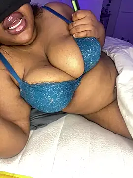 DaniJohnson online show from 02/19/25, 01:08