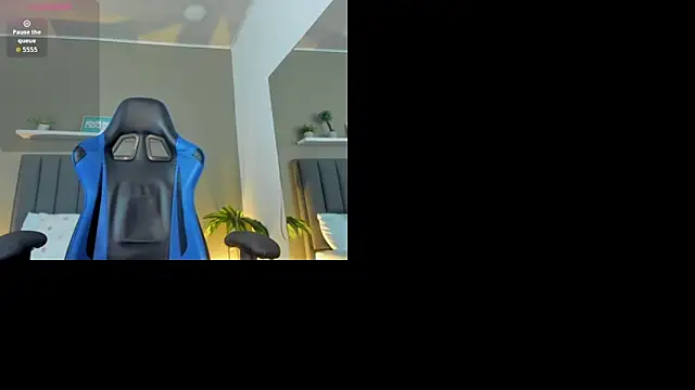 alessia leroy online show from 03/10/26, 08:25