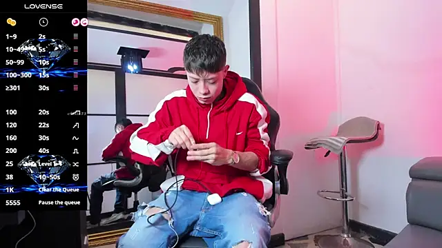 marcuscollins1  online show from 09/12/25, 12:27