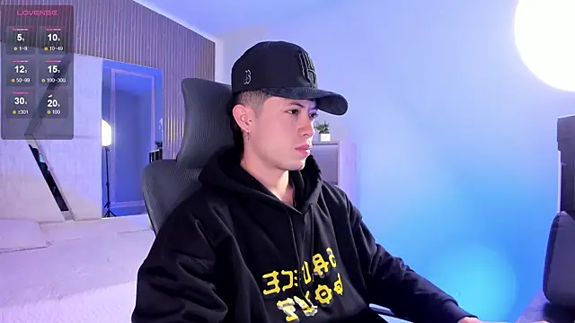 marcuscollins1  online show from 12/16/25, 12:32