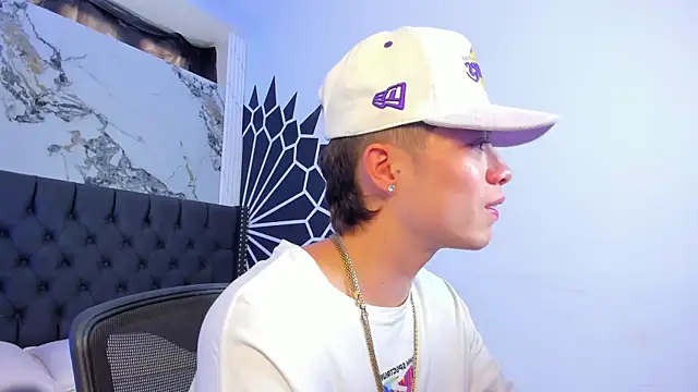 marcuscollins1  online show from 03/21/26, 12:54