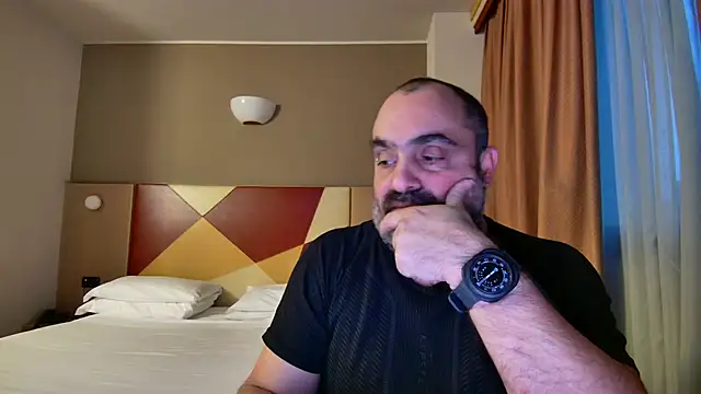 fuocovivo4 online show from 02/13/25, 05:01