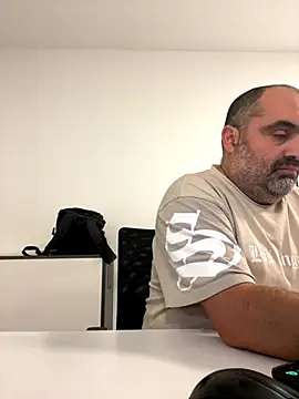 fuocovivo4 online show from 09/12/25, 08:58