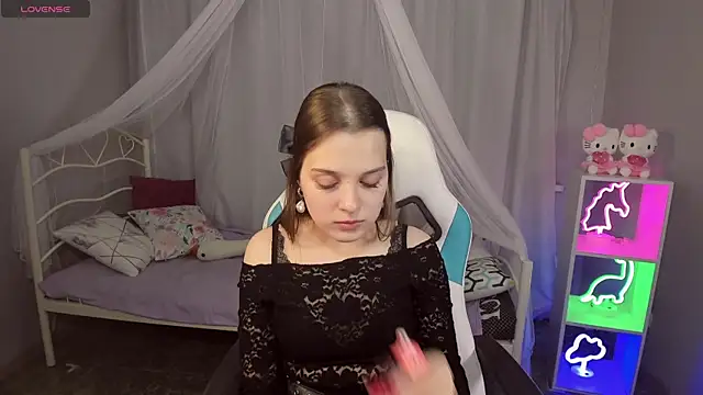 kaisajenner online show from 10/19/25, 06:52