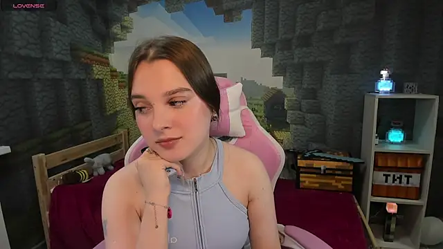 kaisajenner online show from 04/09/26, 11:04