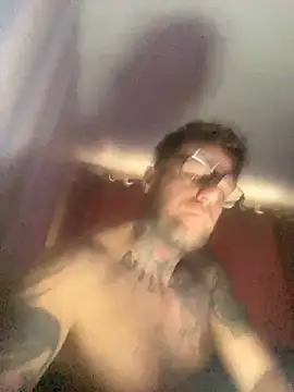 Jamesdeanmcqueen online show from 11/06/25, 03:13