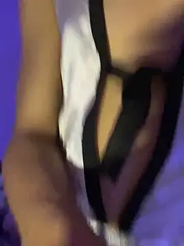 allicemackenzie online show from 11/30/25, 03:32