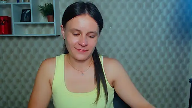 ValeriaHeart  online show from 09/12/25, 05:18