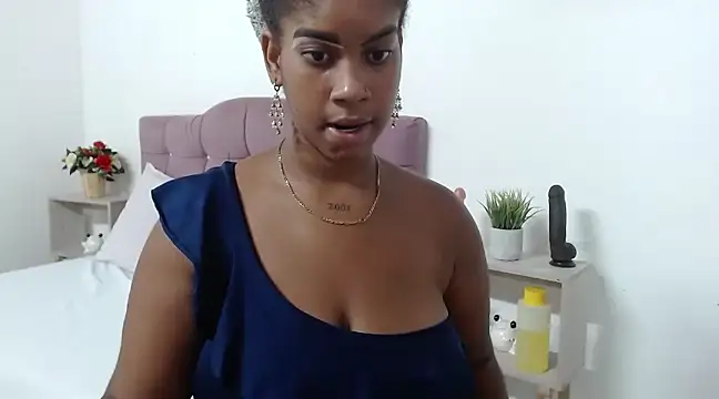 CanelaFierce online show from 03/04/25, 02:21