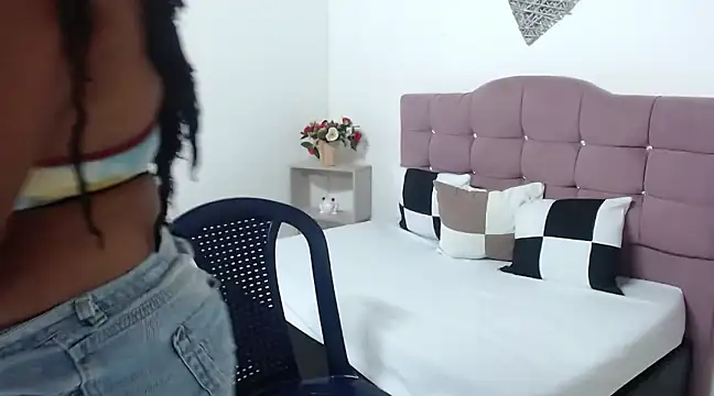 CanelaFierce online show from 03/22/25, 12:25