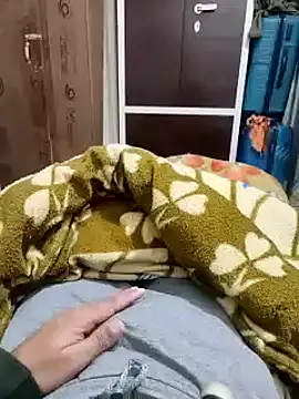 Hot funky boy online show from 02/05/25, 05:09