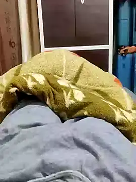 Hot funky boy online show from 03/05/25, 06:34