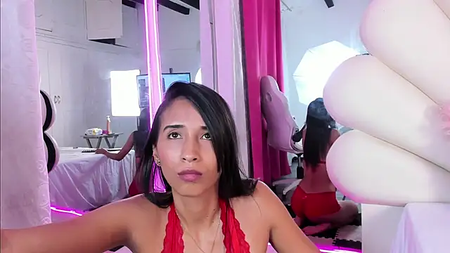 Keyla  Jones online show from 02/07/25, 01:47