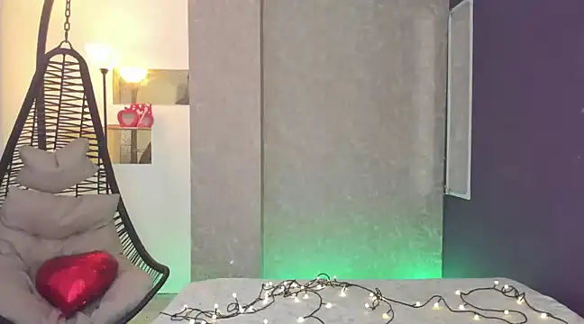 Snapshot of FelicitaSweet chatting on 02/12/25, 07:24 FelicitaSweet online show from 02/12/25, 07:24