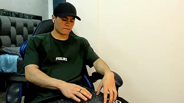 roan birkin online show from 11/07/25, 07:14