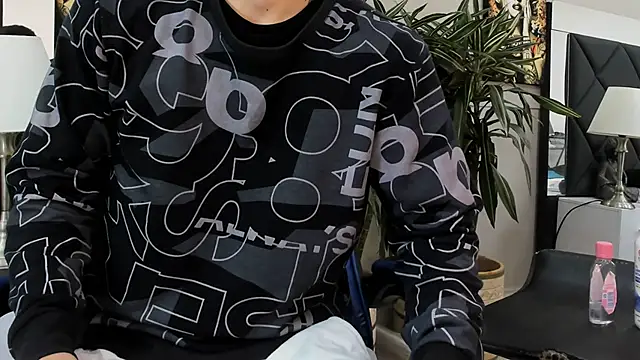 roan birkin online show from 03/29/26, 07:25