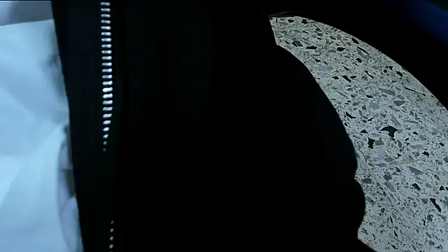 Snapshot of roan_birkin chatting on 06/18/26, 07:18 roan birkin online show from 06/18/26, 07:18