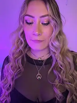 Lally Valencia   online show from 03/02/25, 11:09