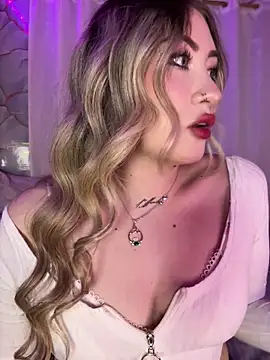 Lally Valencia   online show from 06/12/26, 05:28