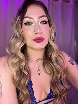Snapshot of Lally_Valencia__ chatting on 07/16/26, 08:31 Lally Valencia online show from 07/16/26, 08:31