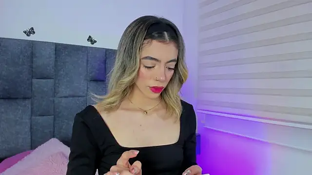 Violetta Ficher online show from 04/01/26, 02:12