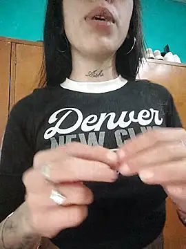 Snapshot of LAMISMALUCI chatting on 09/10/25, 01:55 LAMISMALUCI online show from 09/10/25, 01:55