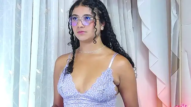 GinevraCarusso online show from 09/08/25, 04:17