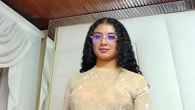 GinevraCarusso online show from 09/13/25, 06:18