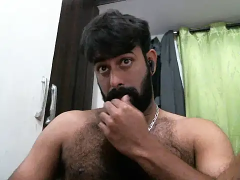 Snapshot of indianhairybull chatting on 02/26/25, 12:38 indianhairybull online show from 02/26/25, 12:38