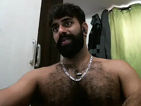 Snapshot of indianhairybull chatting on 03/21/25, 04:17 indianhairybull online show from 03/21/25, 04:17