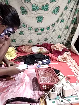 monekhan123 online show from 02/05/25, 07:31