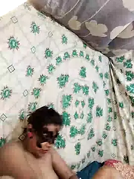 monekhan123 online show from 02/28/25, 04:32