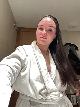 Snapshot of Orgasmille chatting on 02/21/25, 09:00 Orgasmille online show from 02/21/25, 09:00